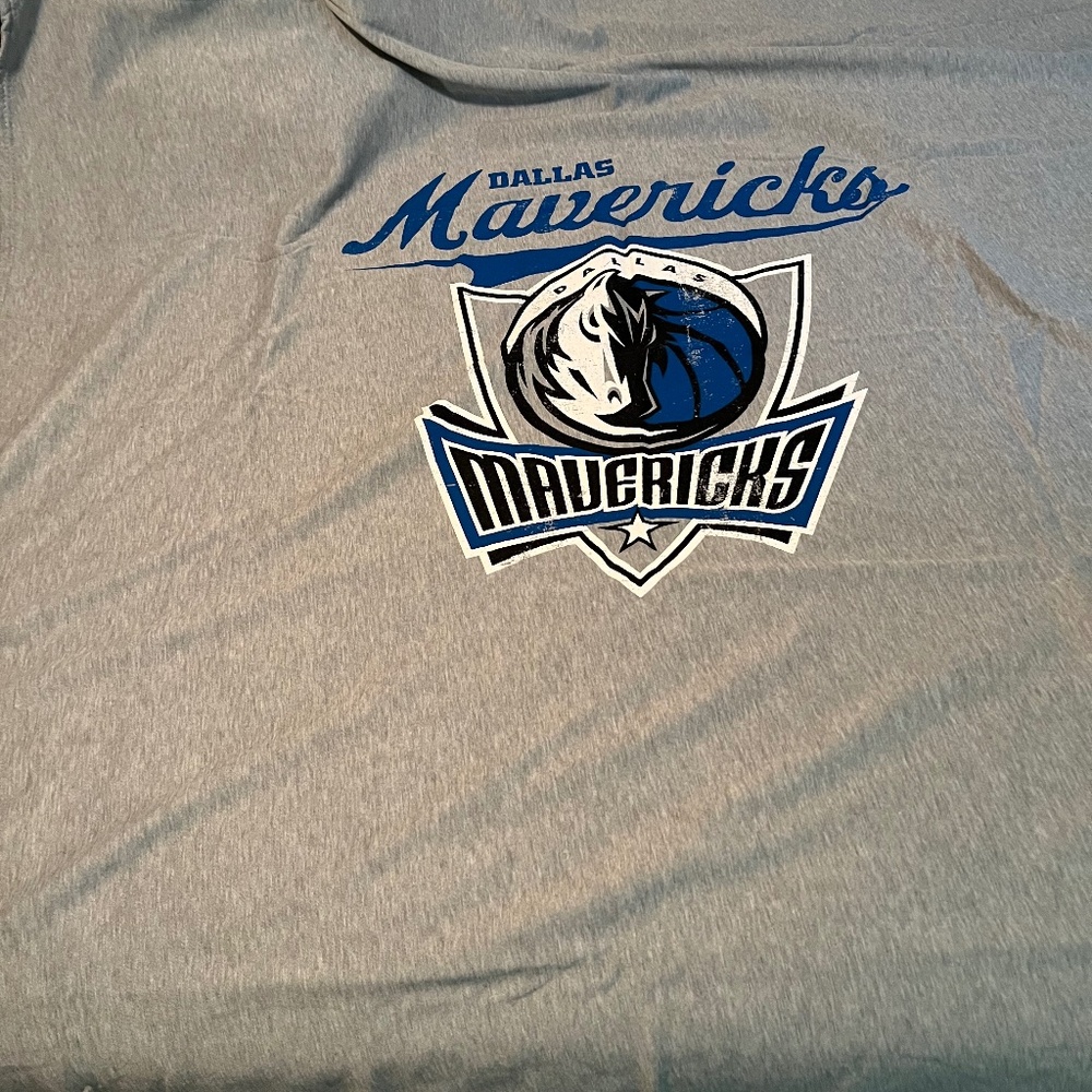 Dallas Mavericks throw